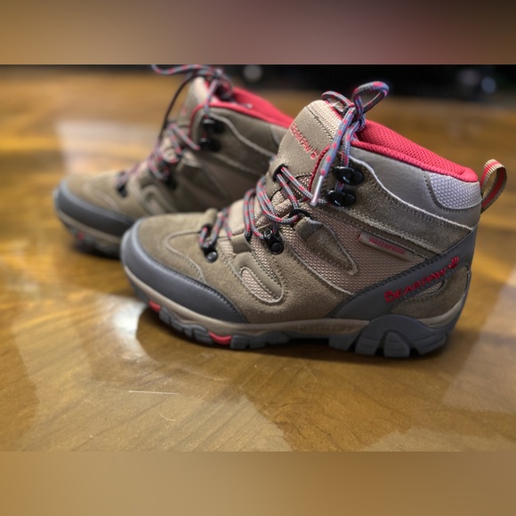 Bear Paw work/ hiking boots - Picture 7 of 7